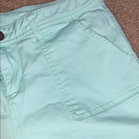 Shorts - Picture 3 of 6